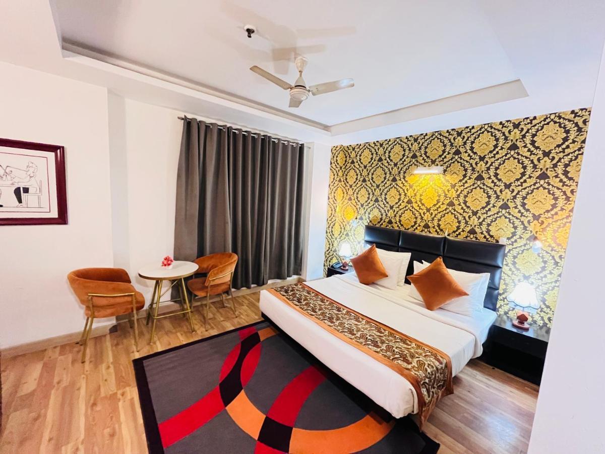 Hotel At Residency Kaushambi Couple Friendly Ghaziabad Eksteriør bilde