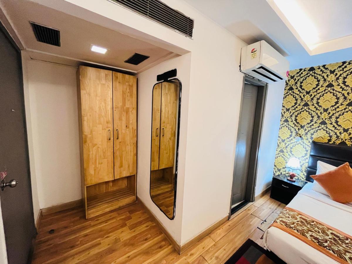 Hotel At Residency Kaushambi Couple Friendly Ghaziabad Eksteriør bilde