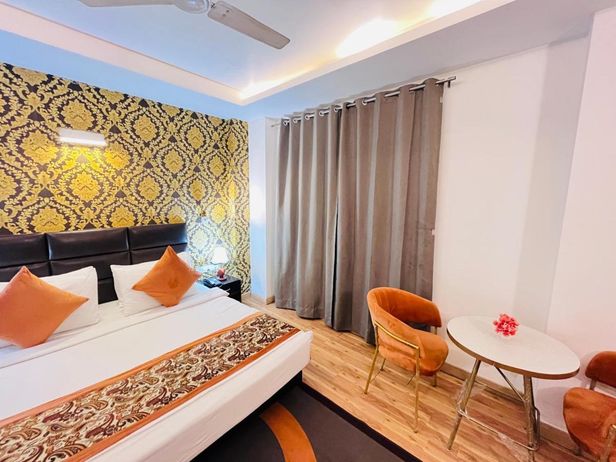 Hotel At Residency Kaushambi Couple Friendly Ghaziabad Eksteriør bilde